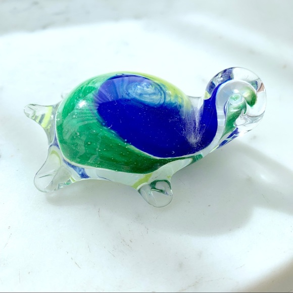 Blue Green Yellow Art Glass Mini Turtle Paperweight Ocean Tie Dye Cayman Islands - Picture 3 of 6